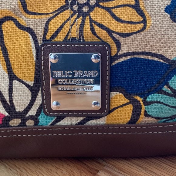 Relic Tan Floral Shoulder Bag - Picture 4 of 11